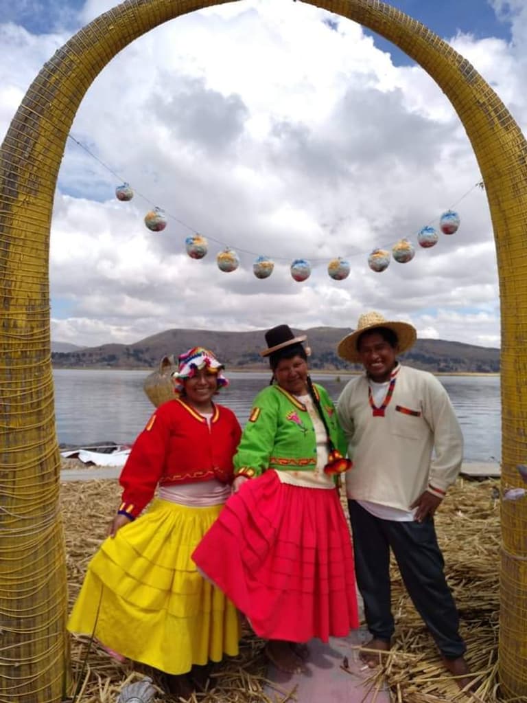 Uros Khantati's team
