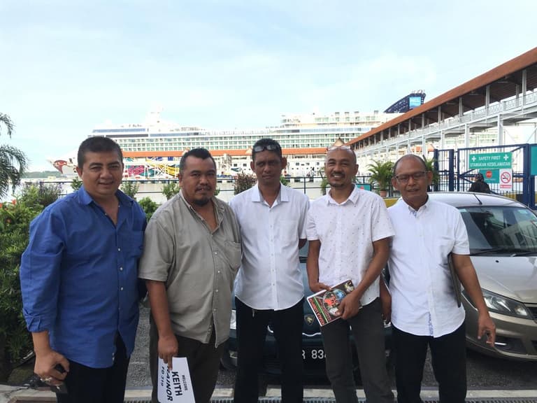 E-NovaCab KL Venture - Kuala Lumpur KL Taxi Service & Taxi To KLIA Airport Transfer's team