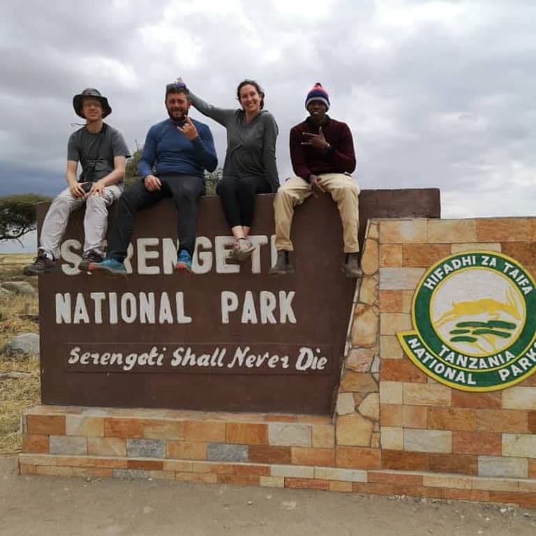 Wild Life Oasis Tours's team