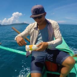 Luzel Andoy from El Nido Adventure Tours