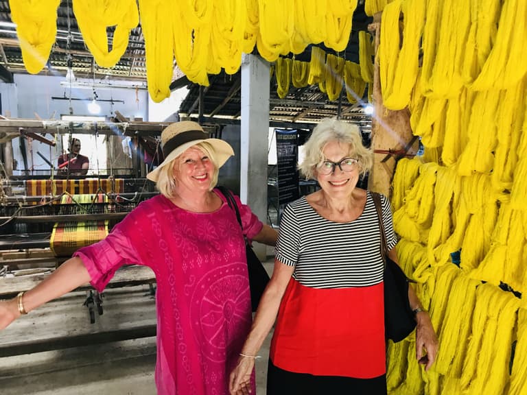 Sooriya Weaving's team